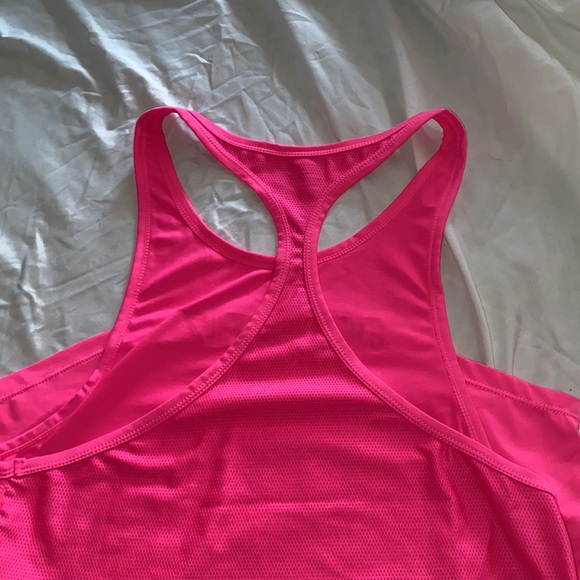 Gymshark tank - Picture 3 of 3